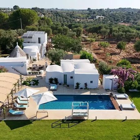 Trullo Sessana With Large Pool And Gorgeous Al Fresco Dining Areas *