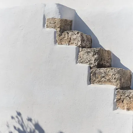 Trullo Sessana With Large Pool And Gorgeous Al Fresco Dining Areas *