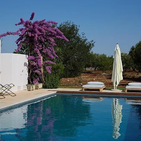 Trullo Sessana With Large Pool And Gorgeous Al Fresco Dining Areas